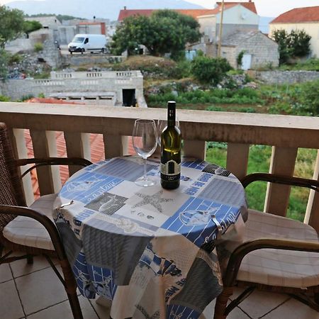 Apartments Katica Lumbarda Zewnętrze zdjęcie