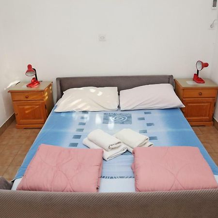 Apartments Katica Lumbarda Zewnętrze zdjęcie