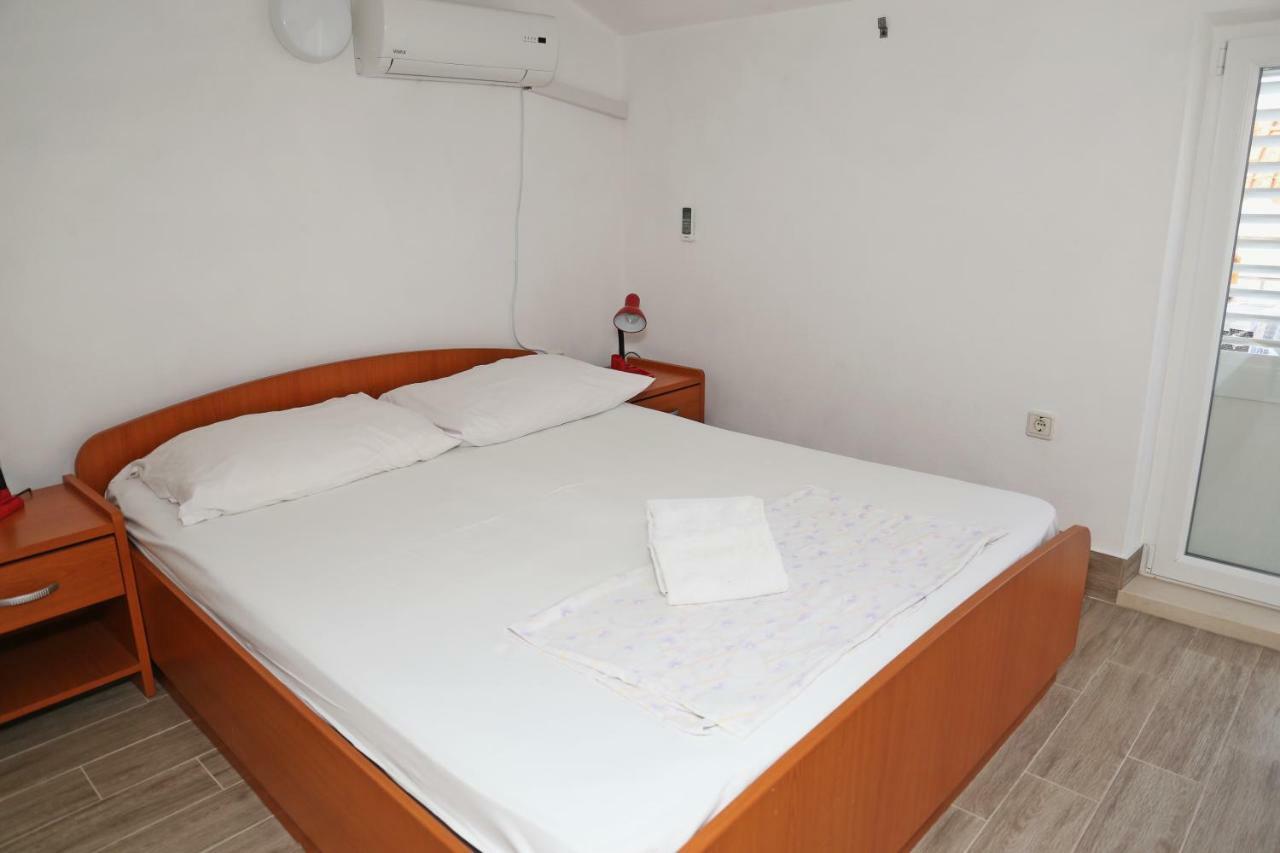 Apartments Katica Lumbarda Zewnętrze zdjęcie