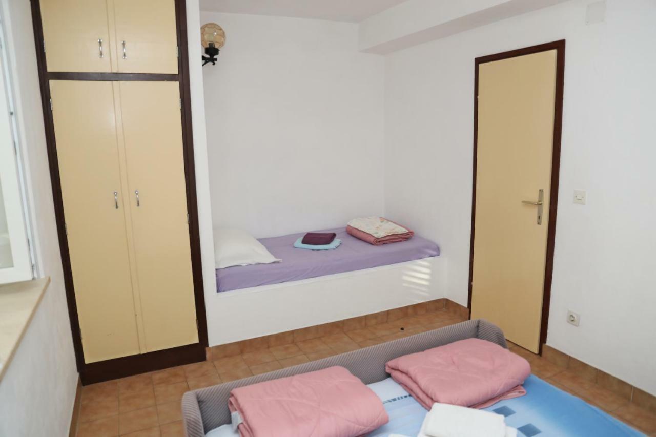 Apartments Katica Lumbarda Zewnętrze zdjęcie