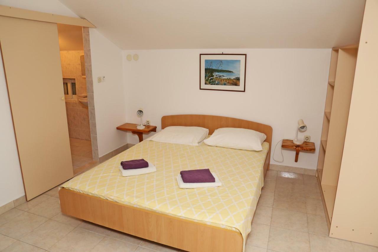 Apartments Katica Lumbarda Zewnętrze zdjęcie